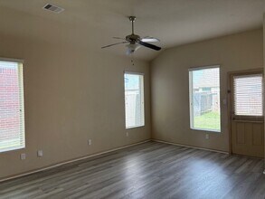 5210 Victoria Lndg Trl in Katy, TX - Building Photo - Building Photo