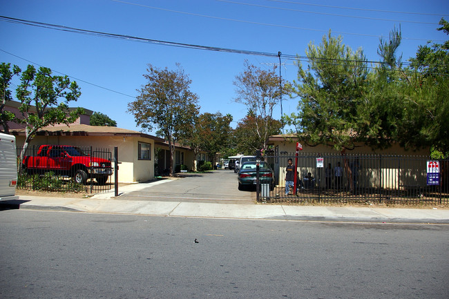 648 Waverly Pl in Escondido, CA - Building Photo - Building Photo