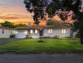 741 Palermo Ave in Coral Gables, FL - Building Photo
