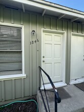 1846 Stoner Ave, Unit 1846 in Los Angeles, CA - Foto de edificio - Building Photo