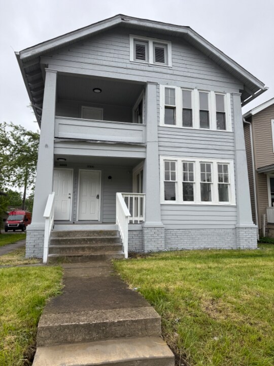 2643 Sullivant Ave in Columbus, OH - Building Photo