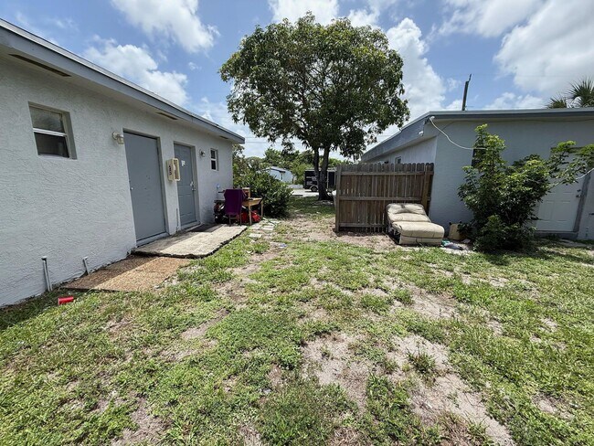 604 NW 9th Ave in Pompano Beach, FL - Building Photo - Building Photo