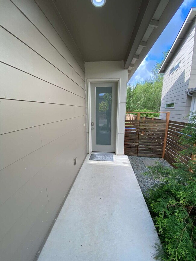 517 Spring Vista Pl in Bellingham, WA - Building Photo - Building Photo