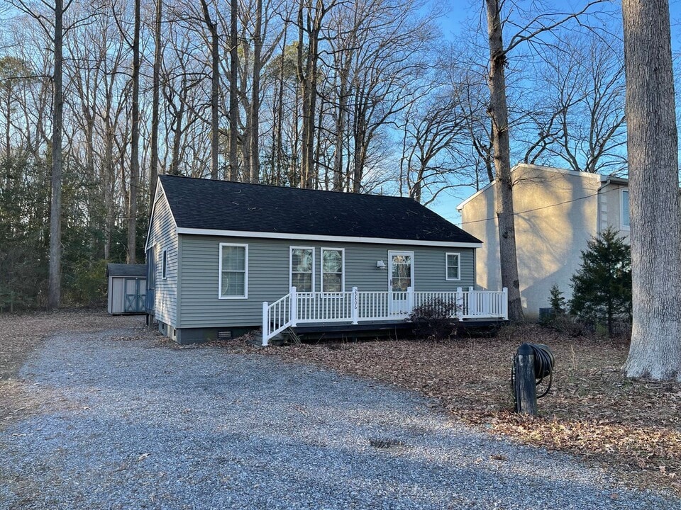 22806 Sycamore Dr in Lewes, DE - Building Photo