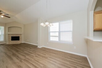 2221 Nicholas Crossing in Conroe, TX - Building Photo - Building Photo