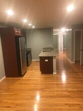 27 Bedford St, Unit 1 in Quincy, MA - Building Photo - Building Photo
