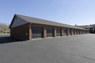 The View on Fox Creek in Lewisville, TX - Building Photo - Building Photo