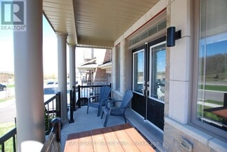 45 Frank Kelly Dr in East Gwillimbury, ON - Building Photo - Building Photo