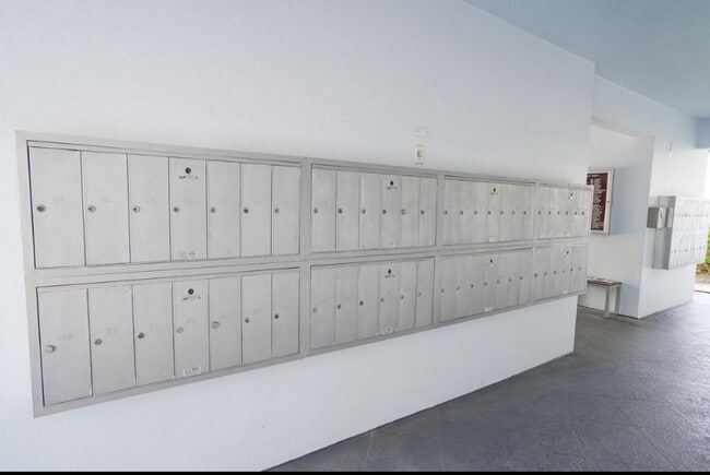 5555 Gulf Blvd, Unit 104