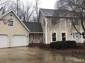 2206 E Autumn Dr in Bloomington, IN - Building Photo