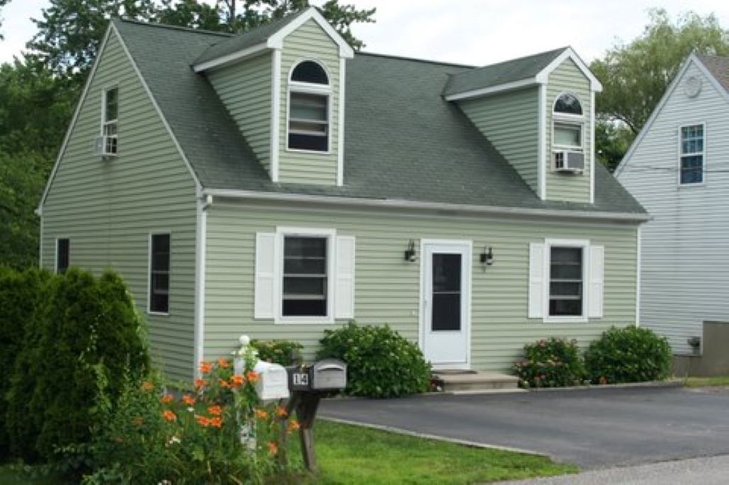 14 Aroostook Trl in Narragansett, RI - Building Photo
