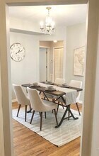 1622 W Farwell Ave, Unit b in Chicago, IL - Foto de edificio - Building Photo