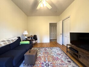 22 Bow St, Unit 2 in Somerville, MA - Building Photo - Building Photo