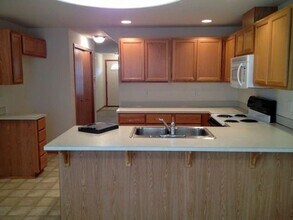 504 Helen St in Eugene, OR - Building Photo - Building Photo