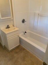 409 Cedar Ave in Modesto, CA - Building Photo - Building Photo