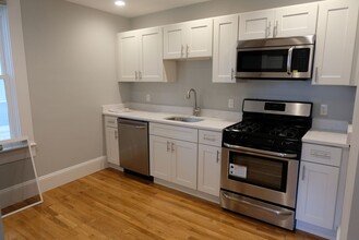 545-547-547 E 8th St in Boston, MA - Building Photo - Building Photo