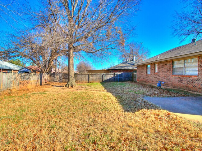 8913 NW 82nd St in Oklahoma City, OK - Building Photo - Building Photo