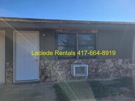 613 Nelson Ct in Lebanon, MO - Building Photo