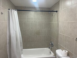 90 Waterville St in Waterbury, CT - Building Photo - Building Photo