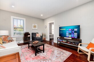 257 Gordon Ave in Kirkwood, MO - Building Photo - Building Photo