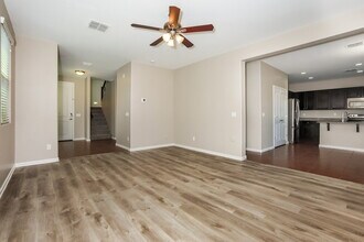 8616 E Lobo Ave in Mesa, AZ - Building Photo - Building Photo