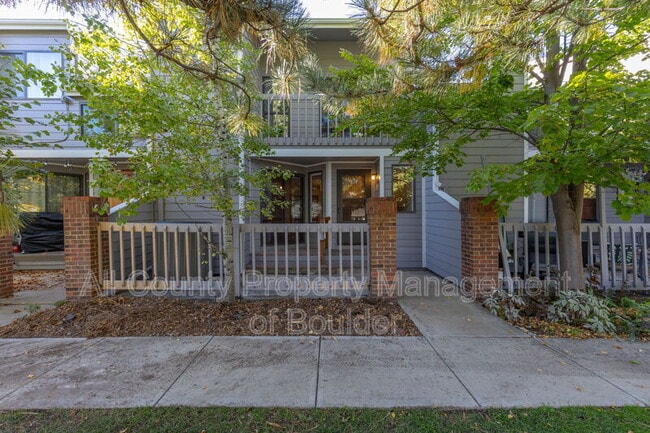 property at 5056 Buckingham Rd