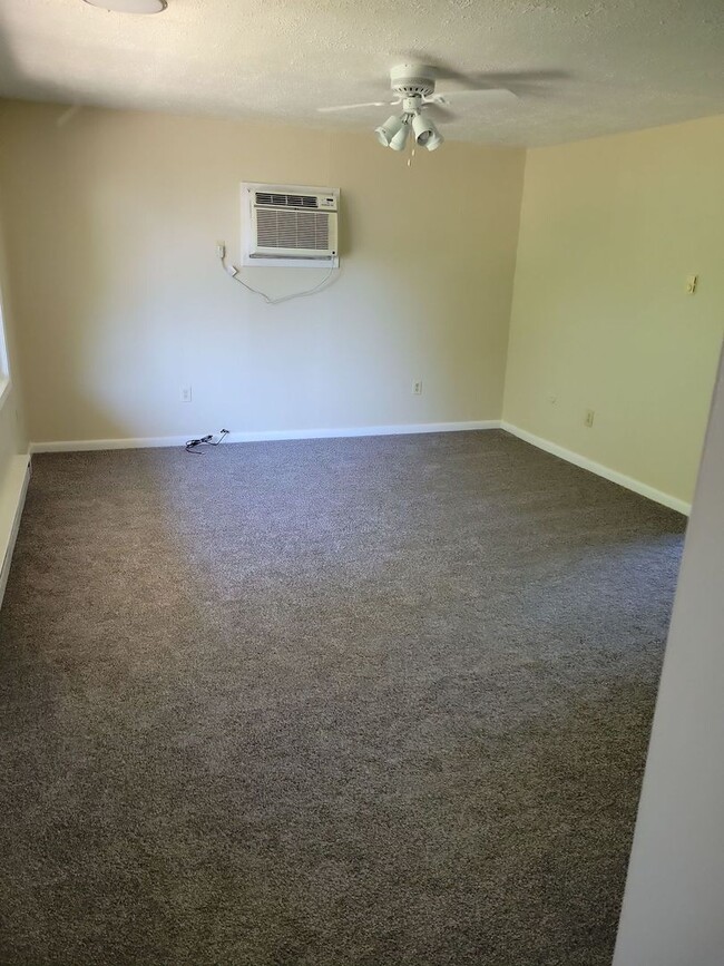 9617 11th Bay St in Norfolk, VA - Building Photo - Building Photo