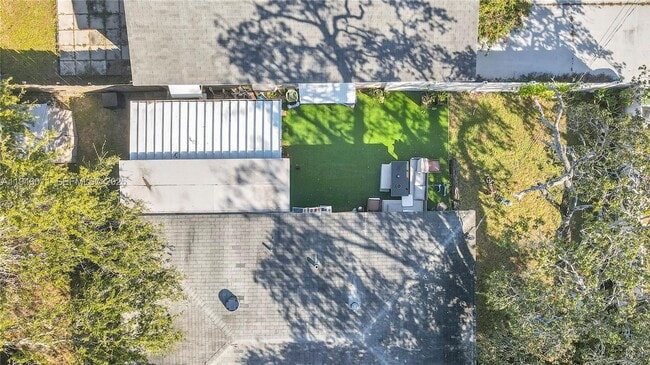 709 SW 7th Ave in Hallandale Beach, FL - Building Photo - Building Photo