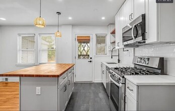 1910 T St SE in Washington, DC - Building Photo - Building Photo