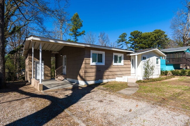 1236 Oakwood St in Birmingham, AL - Building Photo - Building Photo