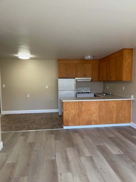 303 Lee St, Unit 304 in Oakland, CA - Building Photo - Building Photo