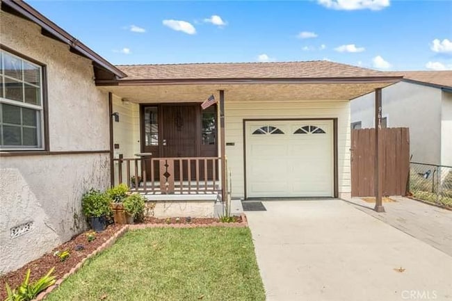 9619 Wampler St in Pico Rivera, CA - Foto de edificio - Building Photo