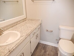 4885 Old Bainbridge Rd in Tallahassee, FL - Building Photo - Building Photo