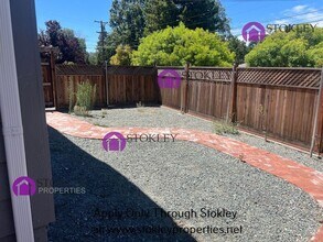 2100 Carrol Rd in Walnut Creek, CA - Building Photo - Building Photo
