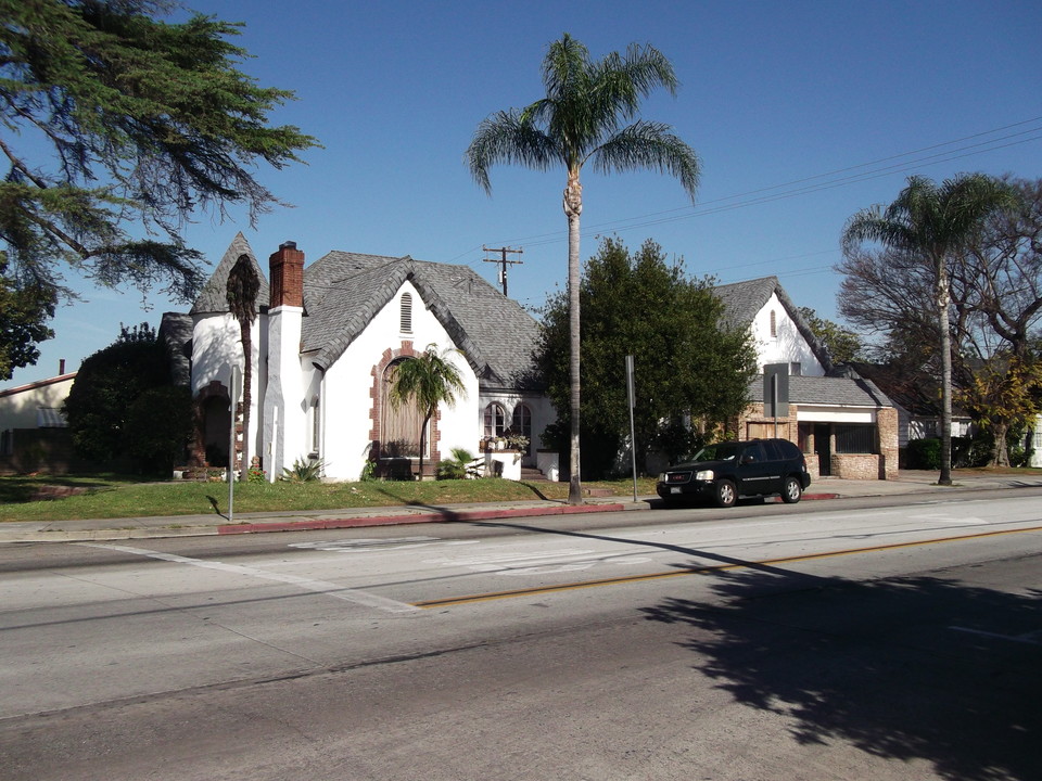 7611 Seville Ave in Huntington Park, CA - Building Photo