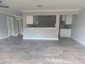 1053 Willow Oaks Cir in Pasadena, TX - Building Photo - Building Photo