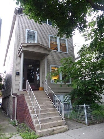 1541 W Barry Ave, Unit #2 in Chicago, IL - Building Photo