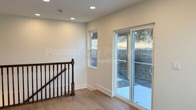 240 Mcgregor Ave in Cincinnati, OH - Building Photo - Building Photo