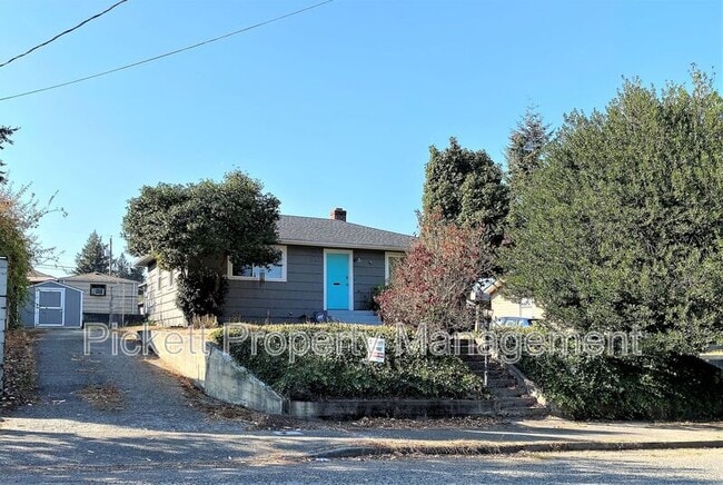 631 Bertha Ave in Bremerton, WA - Building Photo - Building Photo