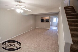 3906 Snowy Owl Dr in Columbia, MO - Building Photo - Building Photo