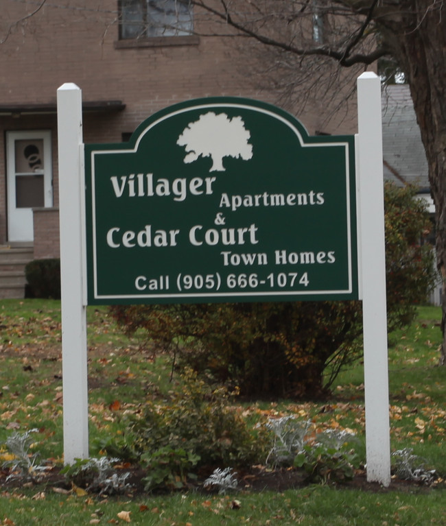 Villager Apartments in Whitby, ON - Building Photo - Building Photo