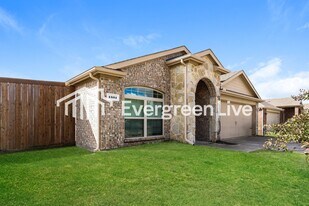 1501 Meadow Creek Dr in Princeton, TX - Building Photo