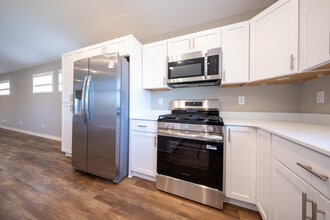 1121 Dorothy Ln in Elko New Market, MN - Building Photo - Building Photo