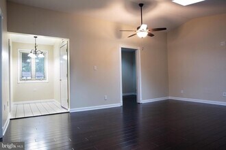 6222 Blossom Ln in Alexandria, VA - Building Photo - Building Photo