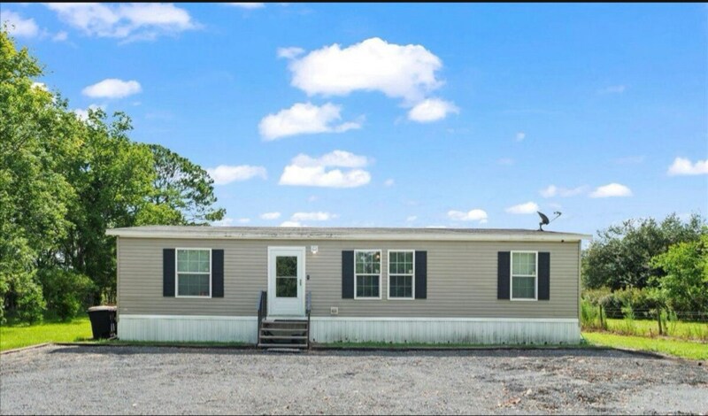 14890 Yellow Water Ln in Jacksonville, FL - Building Photo