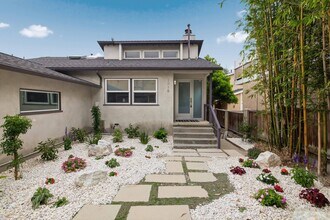 1918 Marshallfield Ln, Unit A in Redondo Beach, CA - Building Photo - Building Photo