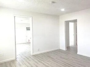 320 T A Carroll Ave in Corsicana, TX - Building Photo - Building Photo