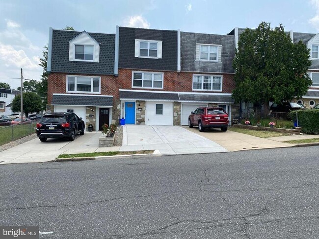 3712 Clarendon Ave in Philadelphia, PA - Building Photo - Building Photo