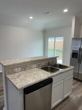 8200 Eastwood Creek Dr in North Little Rock, AR - Building Photo - Building Photo