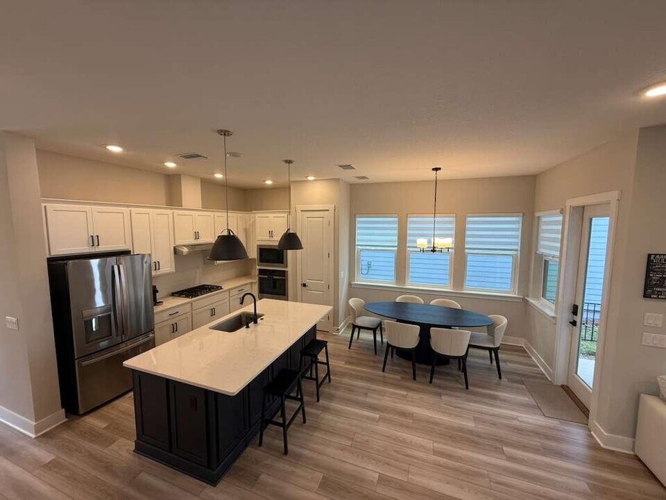 11023 Cosmic Wy in Jacksonville, FL - Building Photo